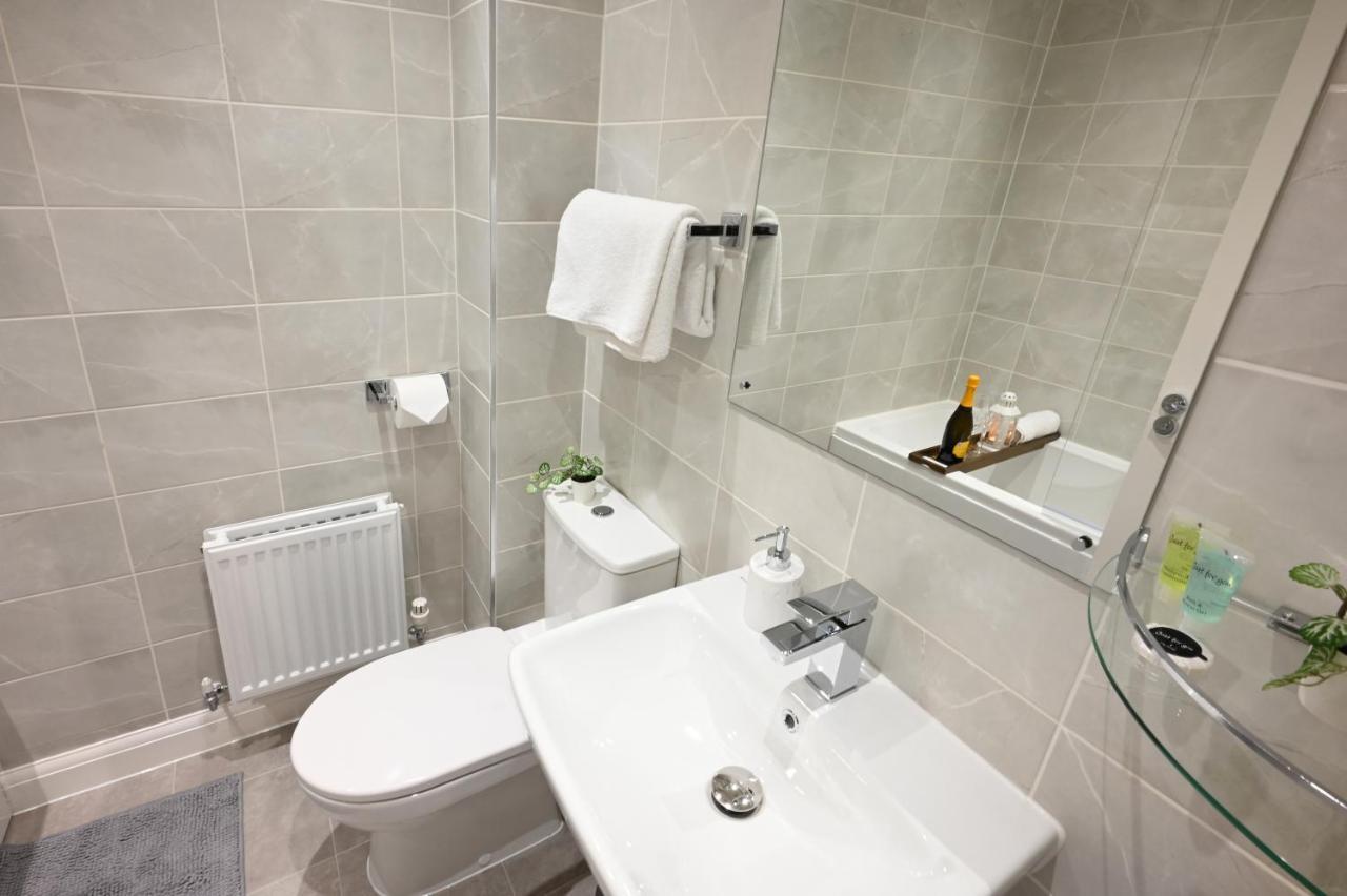 Apartamento Luxury 4 Bed House With Gated Parking In The Heart Of Birmingham! Exterior foto